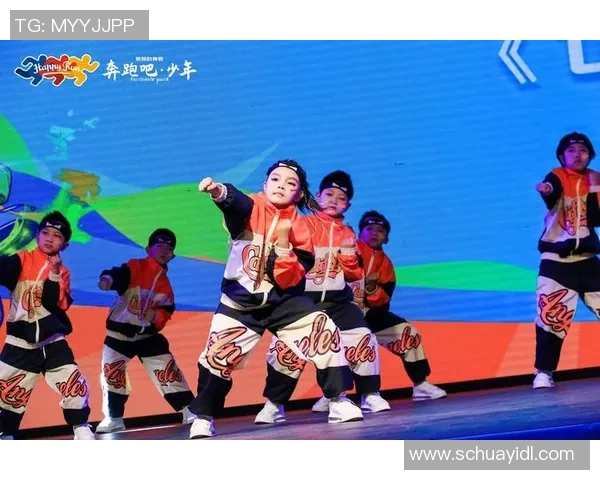 全国街舞大赛特别报道：见证北京街舞队从默默无闻到璀璨夺目的成长历程